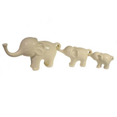 Семья слонов (слоновая кость)  3в L57W15H8,5  713421/I065 